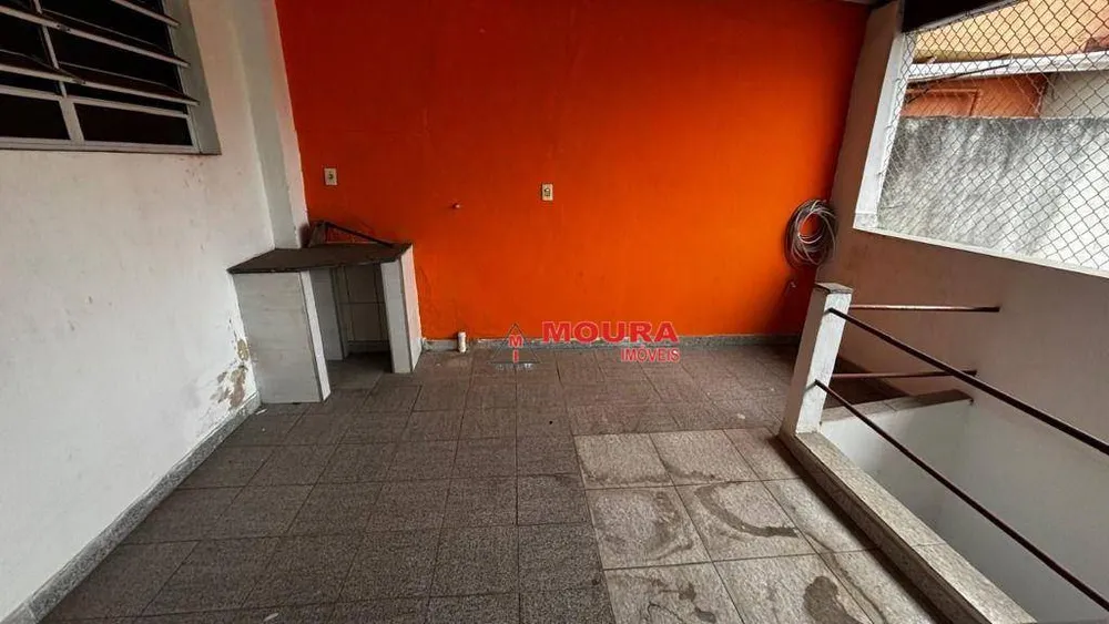 Casa, 3 quartos, 254 m² - Foto 1