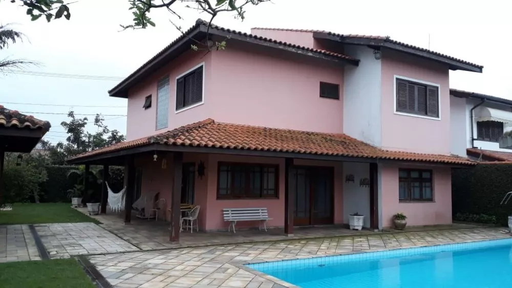 Sobrado à venda com 4 quartos, 550m² - Foto 1