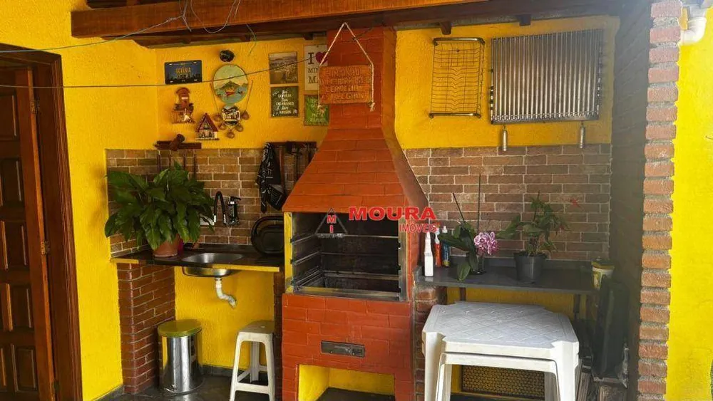 Casa, 4 quartos, 230 m² - Foto 1
