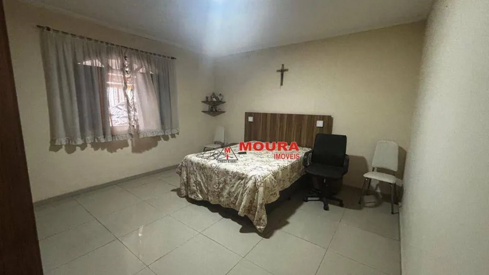 Casa, 4 quartos, 230 m² - Foto 14