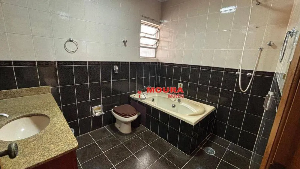 Casa, 3 quartos, 245 m² - Foto 11