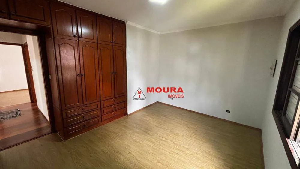 Casa, 3 quartos, 245 m² - Foto 10