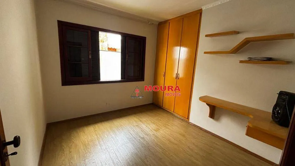 Casa, 3 quartos, 245 m² - Foto 3