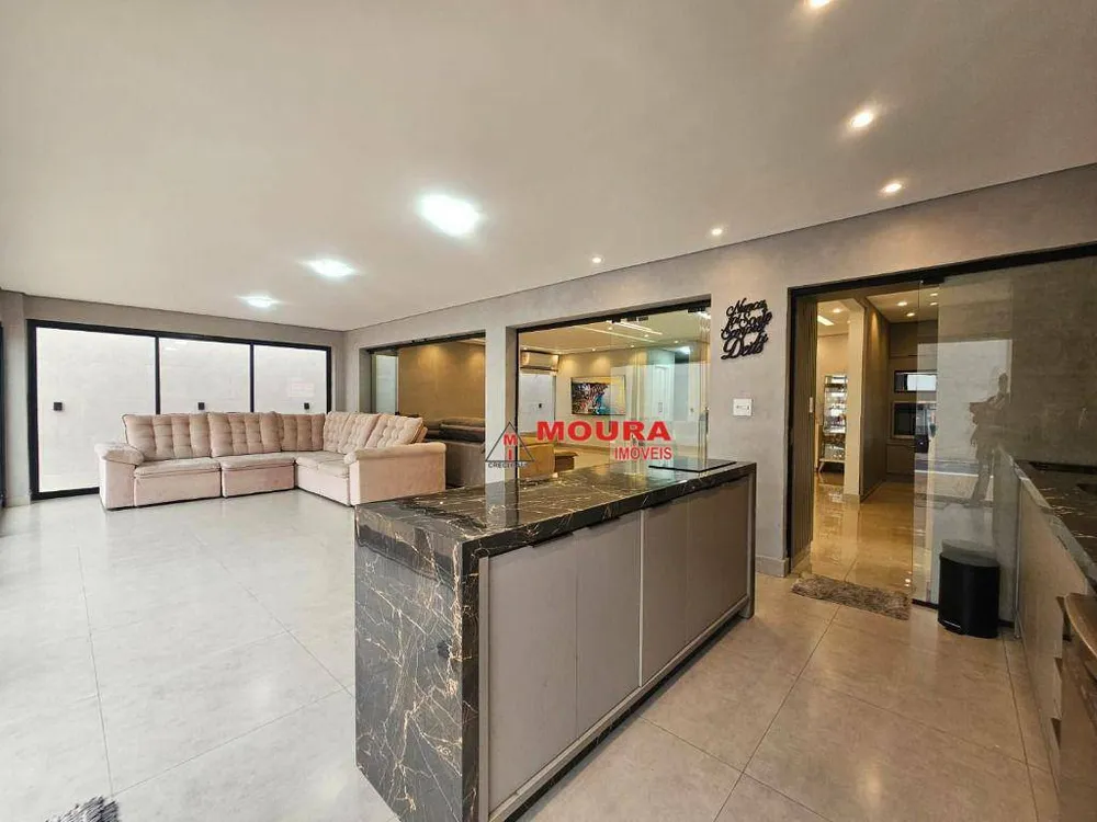 Casa, 3 quartos, 180 m² - Foto 1