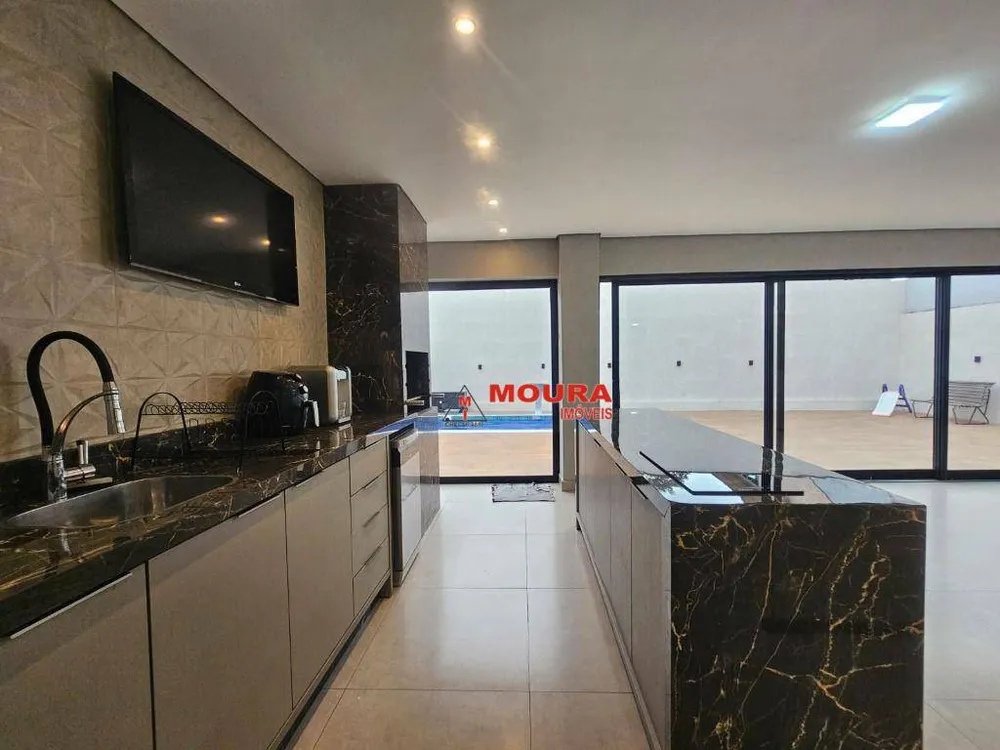 Casa, 3 quartos, 180 m² - Foto 13