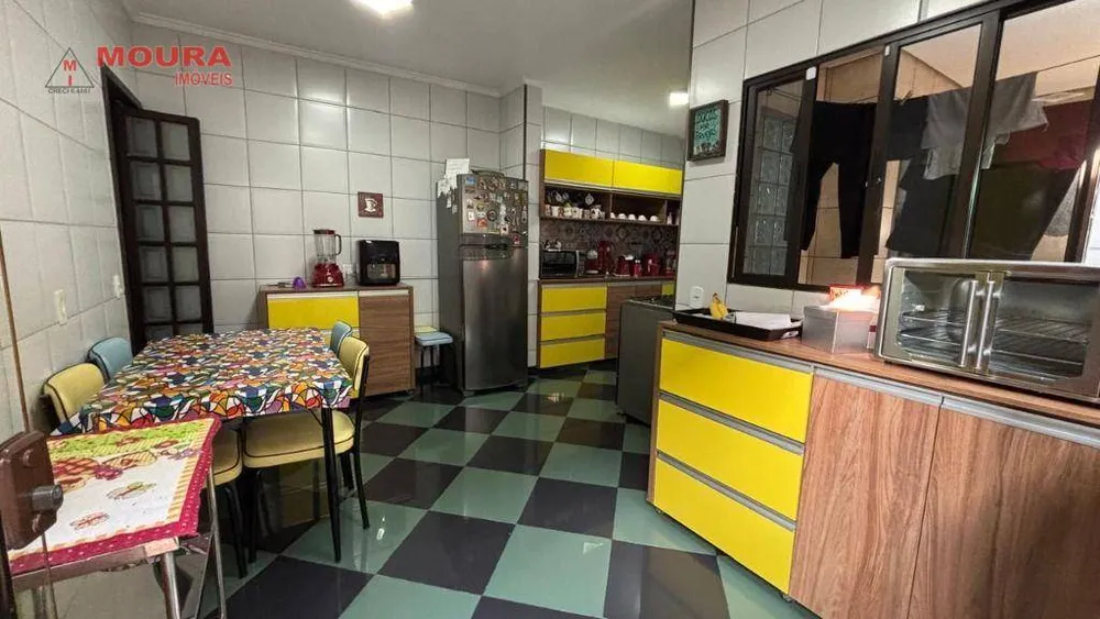 Sobrado, 4 quartos, 221 m² - Foto 4