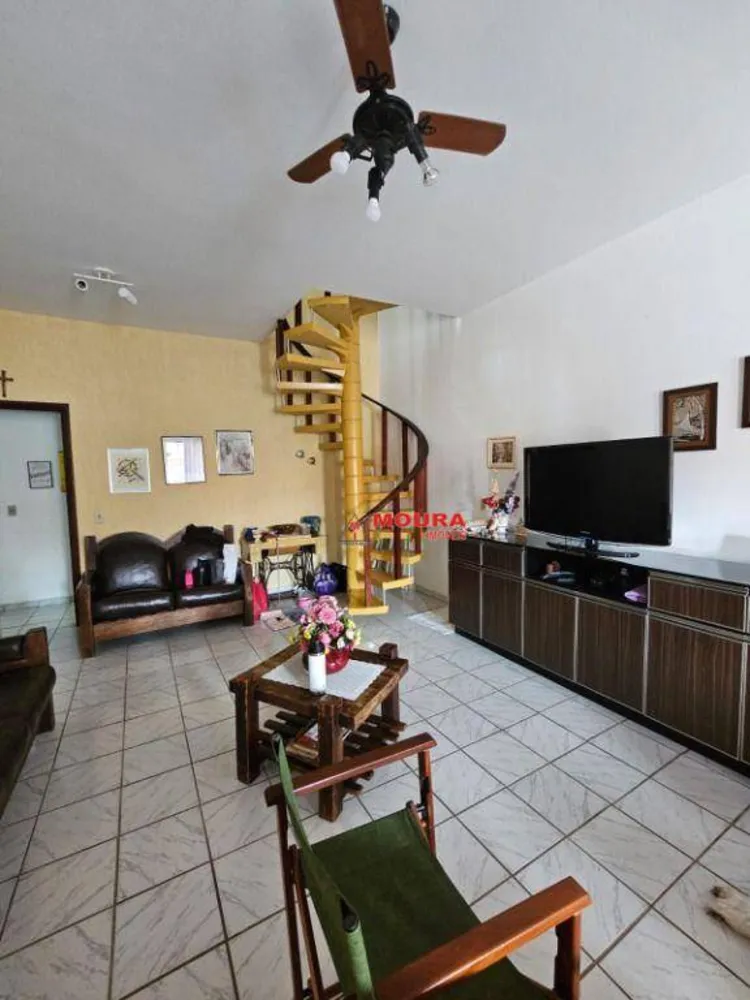 Casa, 3 quartos, 187 m² - Foto 1