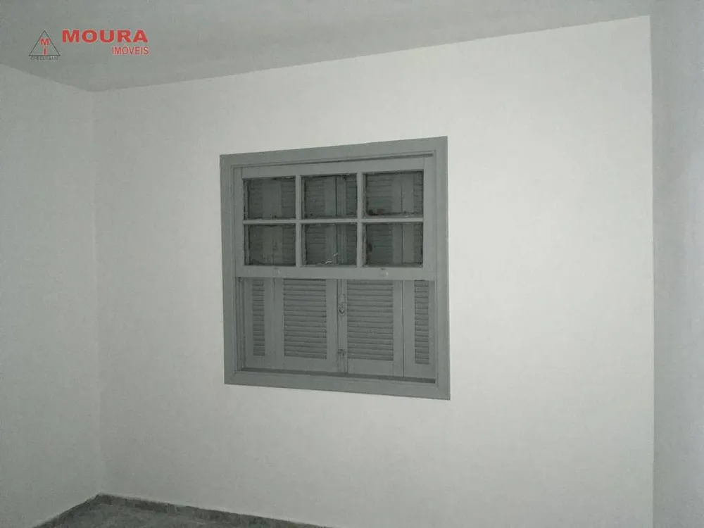 Casa, 6 quartos, 225 m² - Foto 1