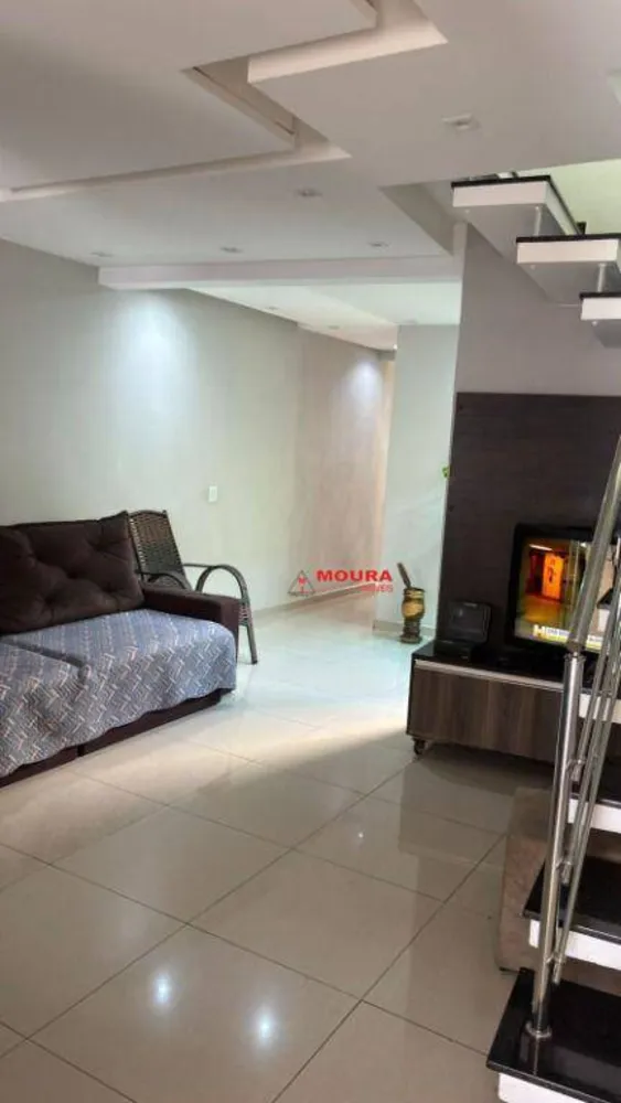 Sobrado, 3 quartos, 196 m² - Foto 2