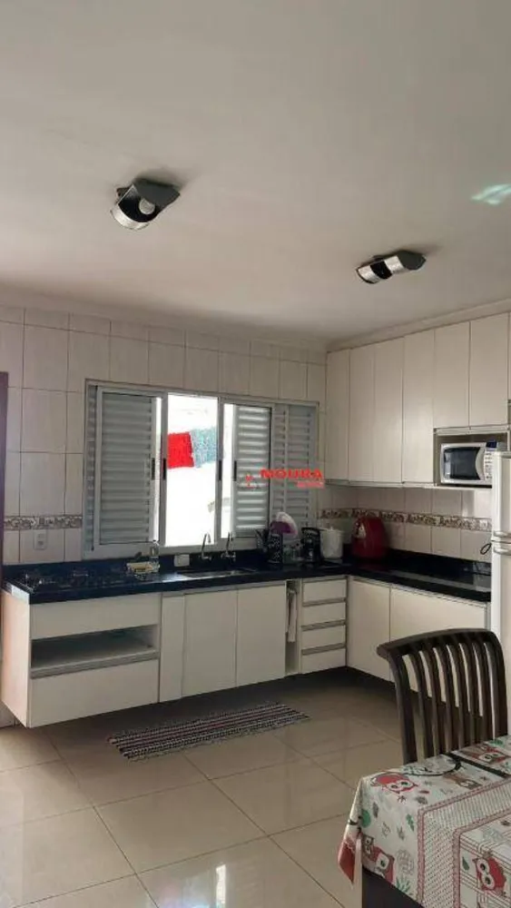 Sobrado, 3 quartos, 196 m² - Foto 3