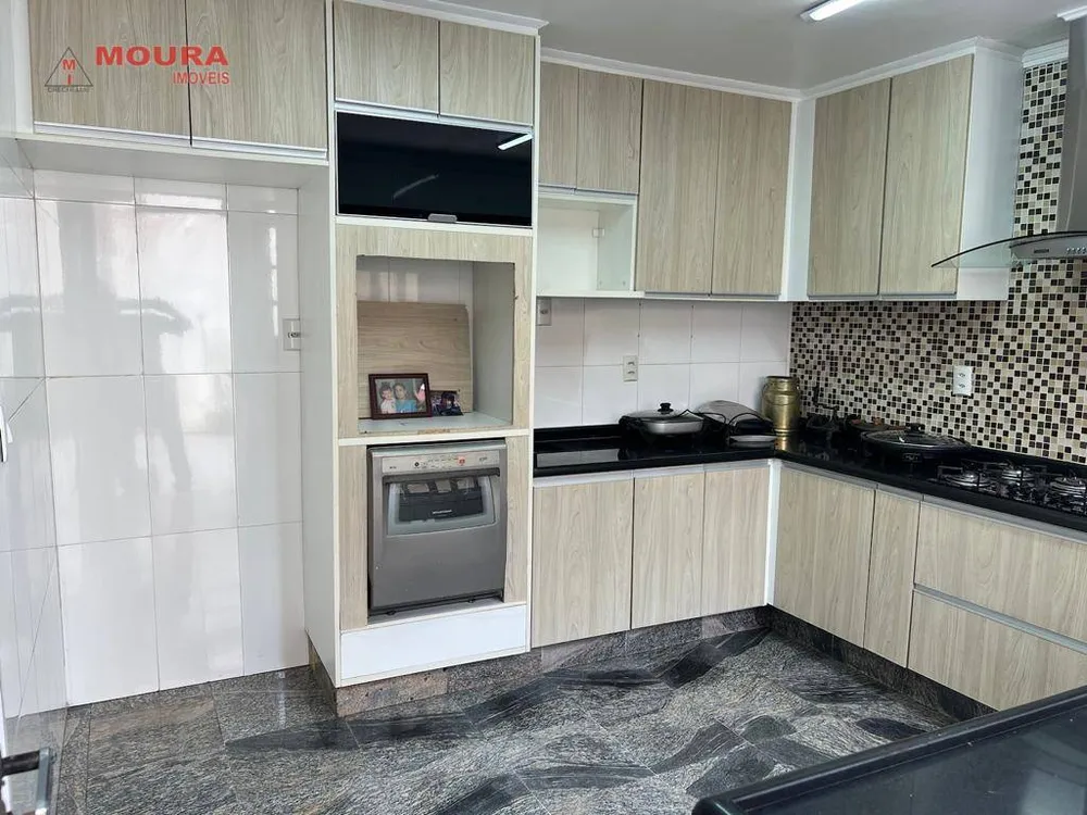Sobrado, 4 quartos, 272 m² - Foto 13