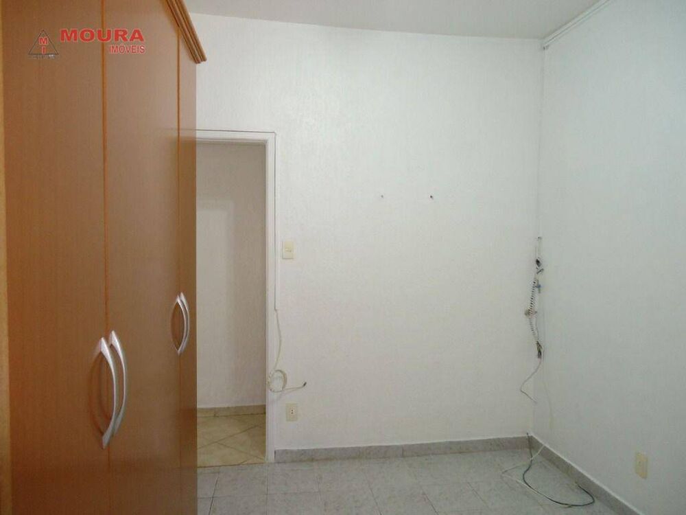 Casa para alugar com 2 quartos, 60m² - Foto 15