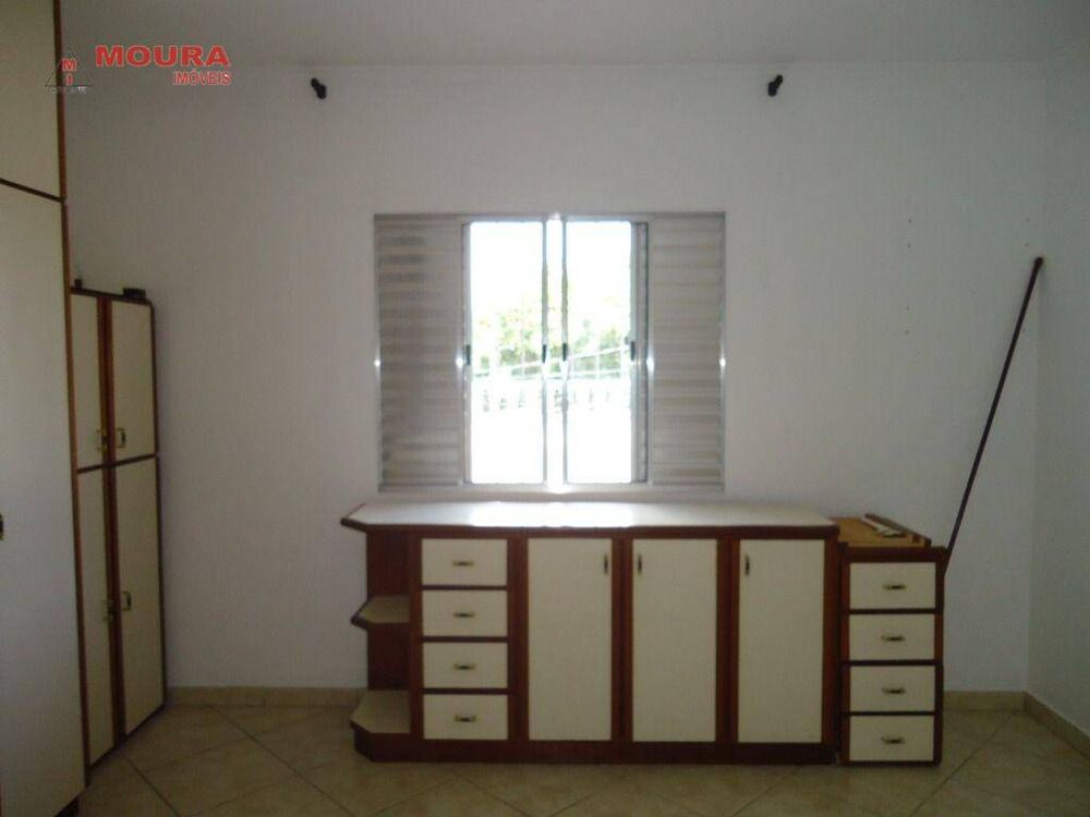 Casa para alugar com 2 quartos, 60m² - Foto 10