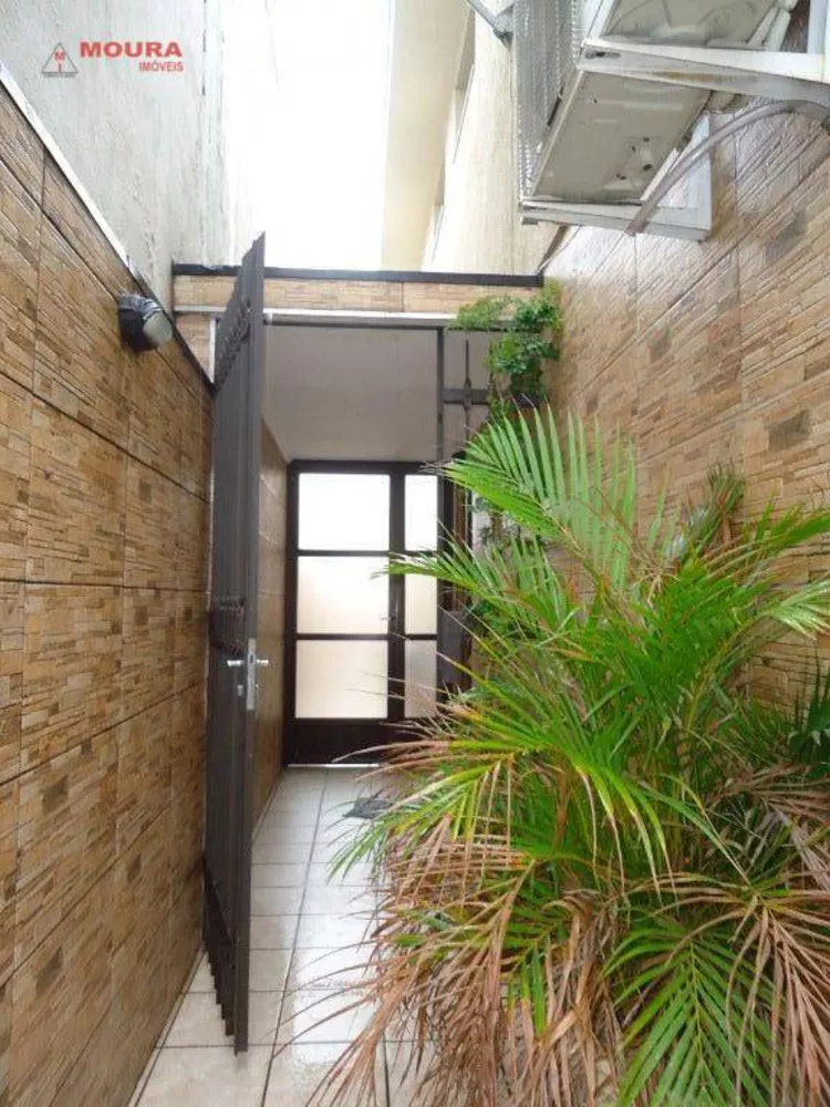 Sobrado à venda com 3 quartos, 210m² - Foto 4