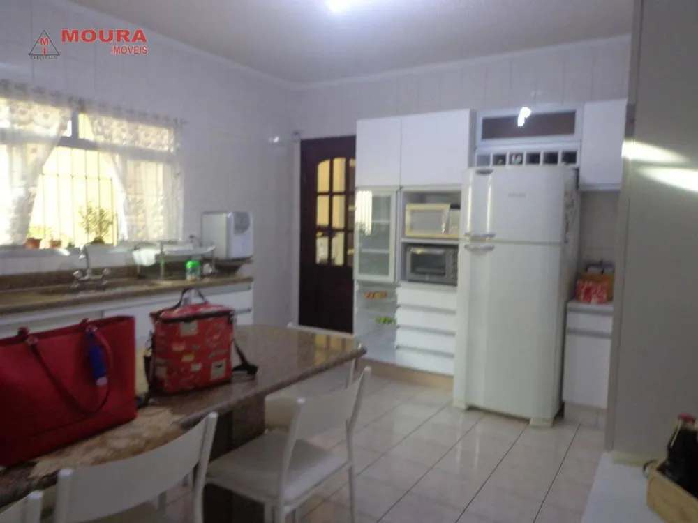 Sobrado, 3 quartos, 248 m² - Foto 5