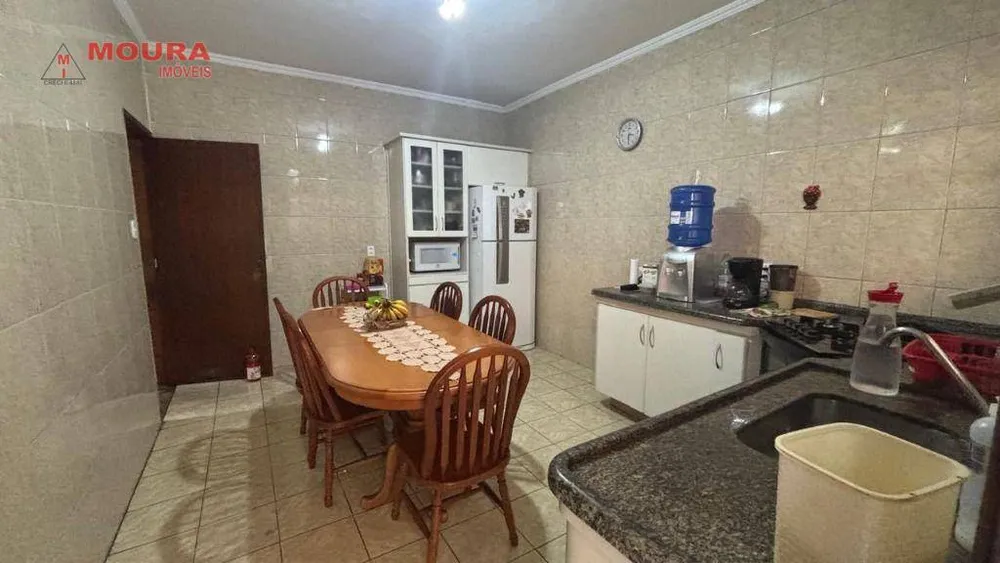 Casa, 6 quartos, 210 m² - Foto 4