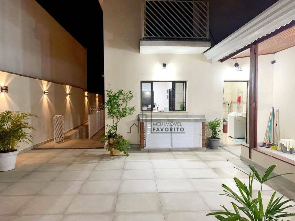 Casa, 3 quartos, 246 m² - Foto 1