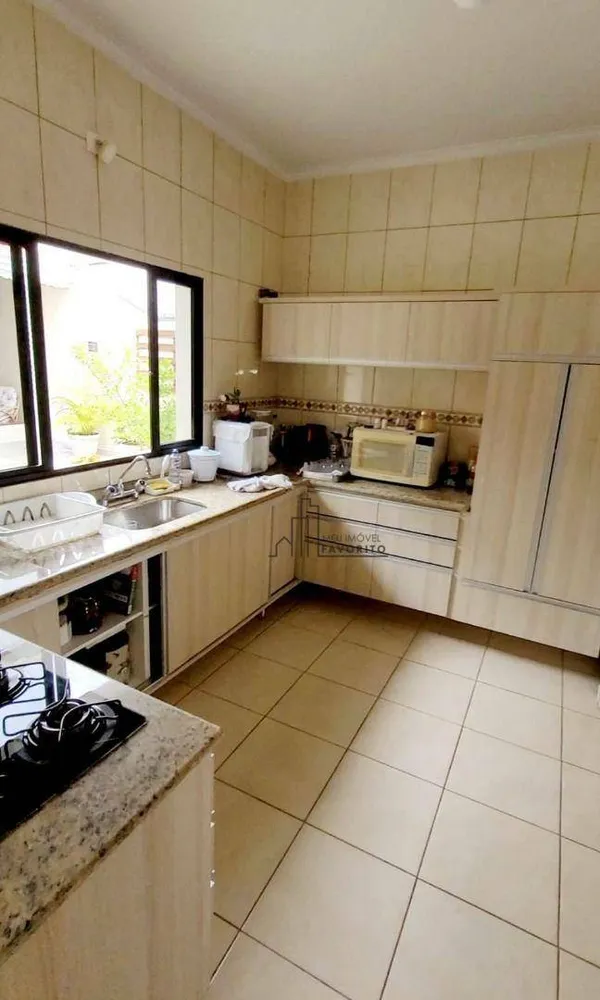 Casa, 3 quartos, 246 m² - Foto 6