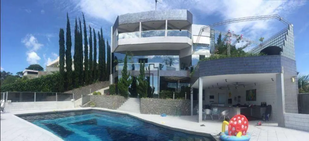 Casa, 5 quartos, 1080 m² - Foto 1