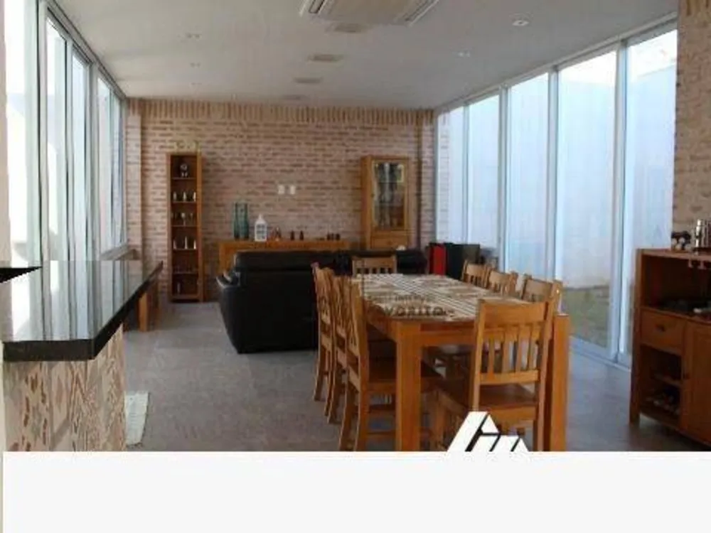 Casa, 4 quartos, 320 m² - Foto 1