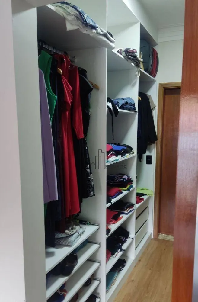 Casa, 3 quartos, 211 m² - Foto 2