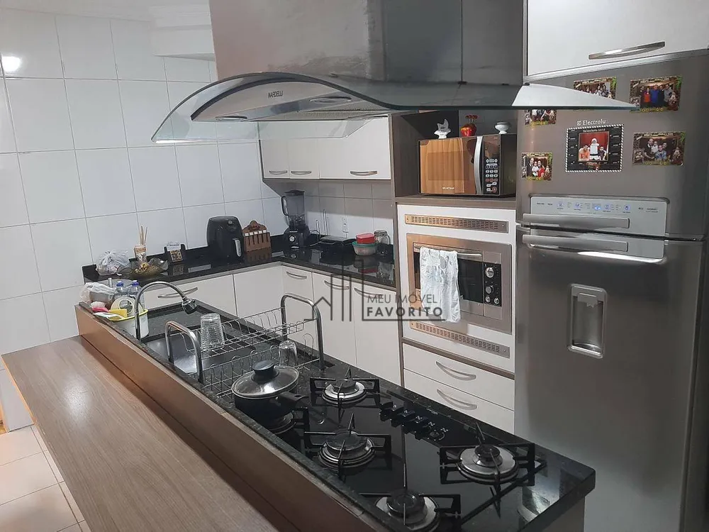 Casa, 3 quartos, 205 m² - Foto 3