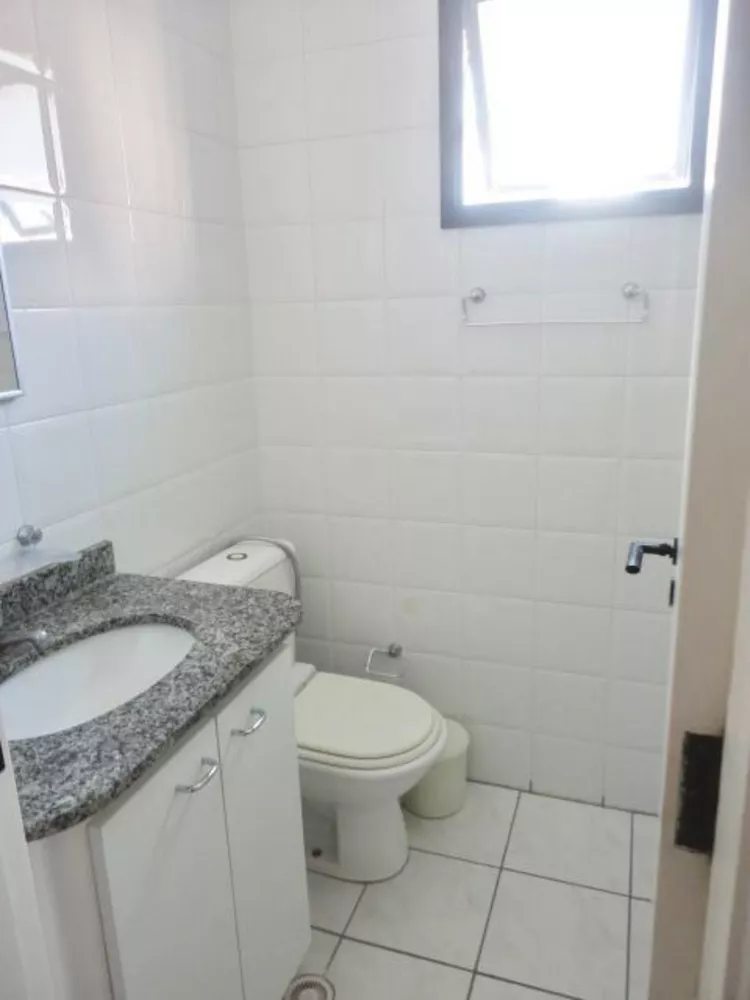 Apartamento para alugar com 3 quartos, 90m² - Foto 6