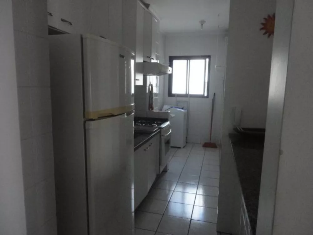 Apartamento para alugar com 3 quartos, 90m² - Foto 19