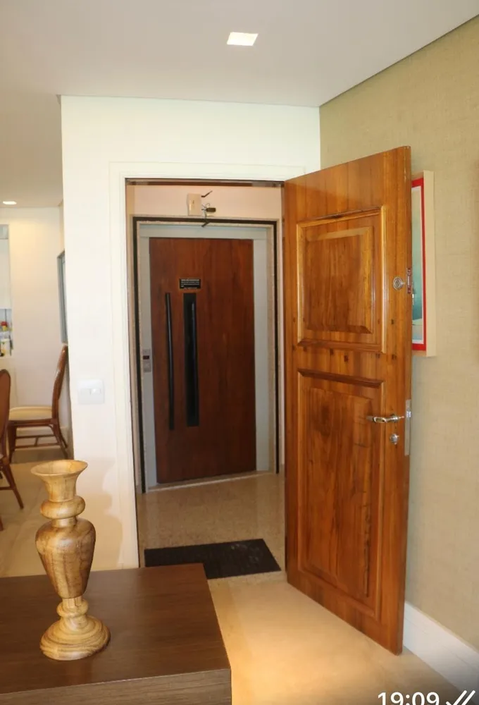 Apartamento, 3 quartos, 150 m² - Foto 2