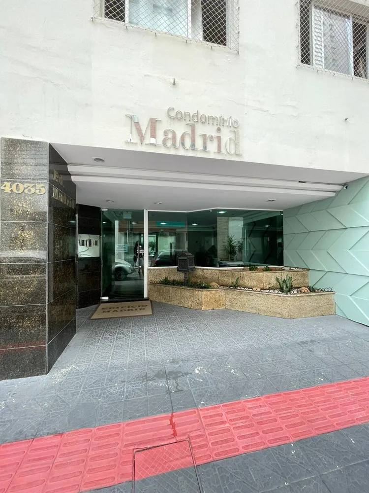 Apartamento, 3 quartos, 205 m² - Foto 1