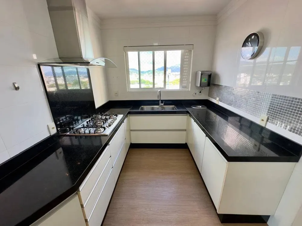 Apartamento, 3 quartos, 121 m² - Foto 2