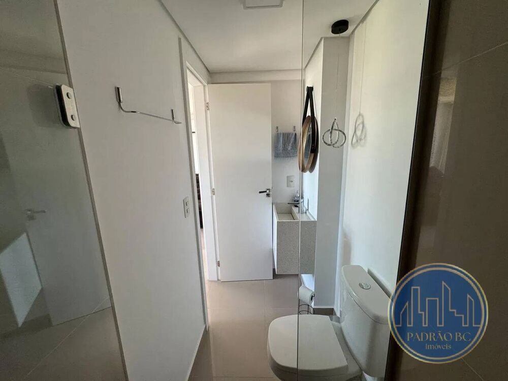 Apartamento à venda com 2 quartos, 62m² - Foto 1
