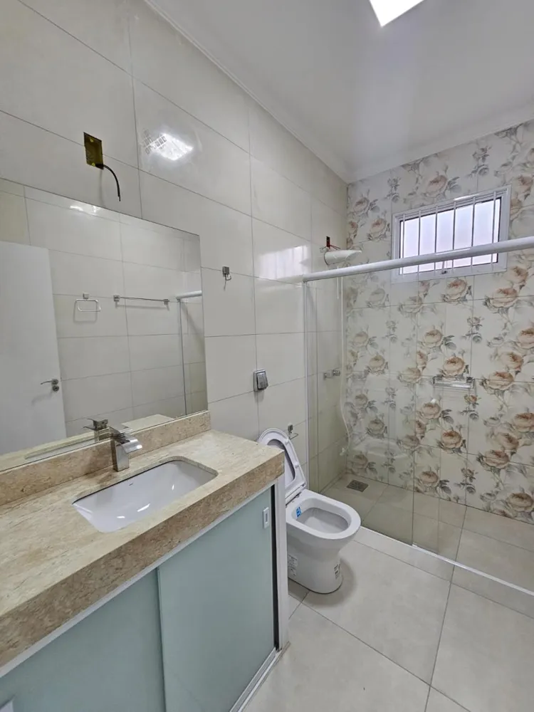 Casa, 3 quartos, 220 m² - Foto 2