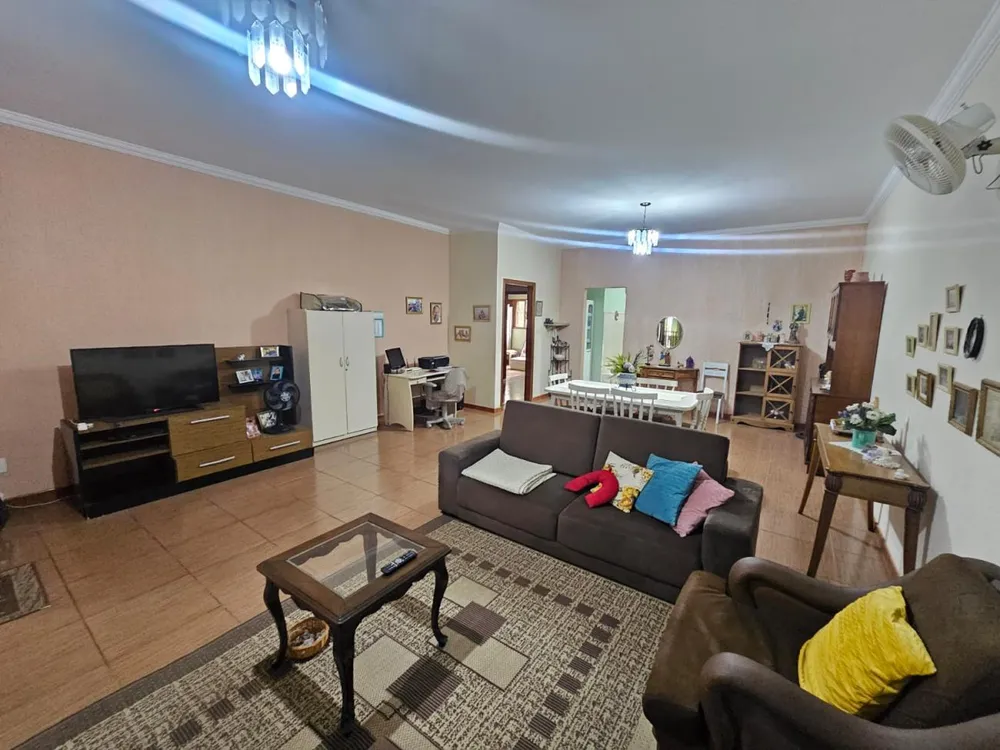Casa, 4 quartos, 166 m² - Foto 2