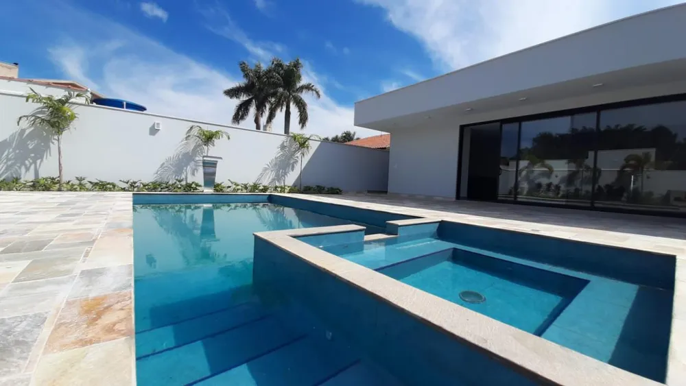 Casa, 3 quartos, 325 m² - Foto 1