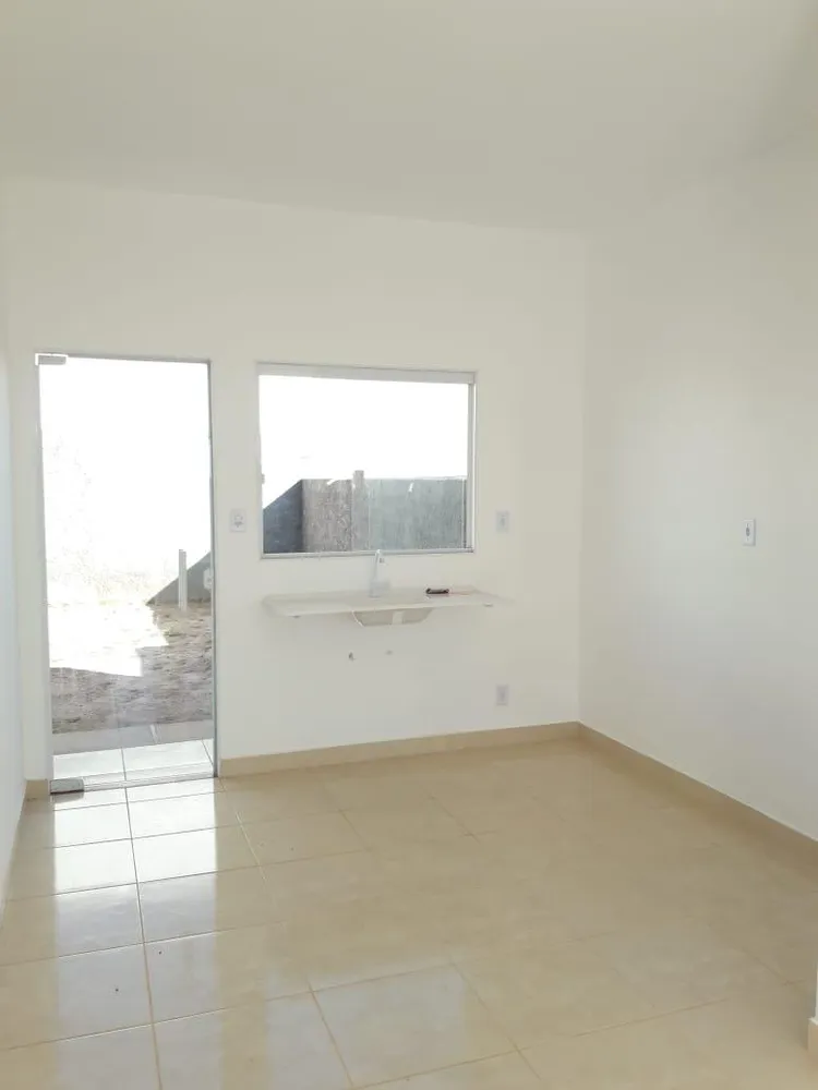 Casa, 2 quartos, 52 m² - Foto 1