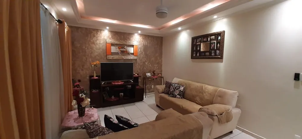Casa, 3 quartos, 200 m² - Foto 1