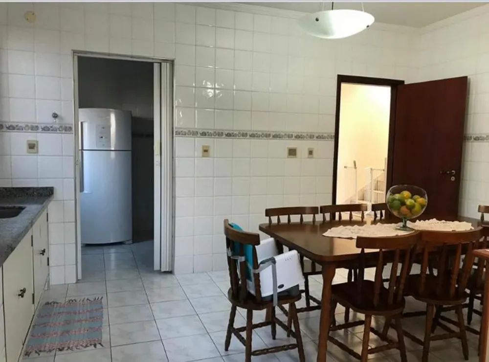 Sobrado, 3 quartos, 262 m² - Foto 1