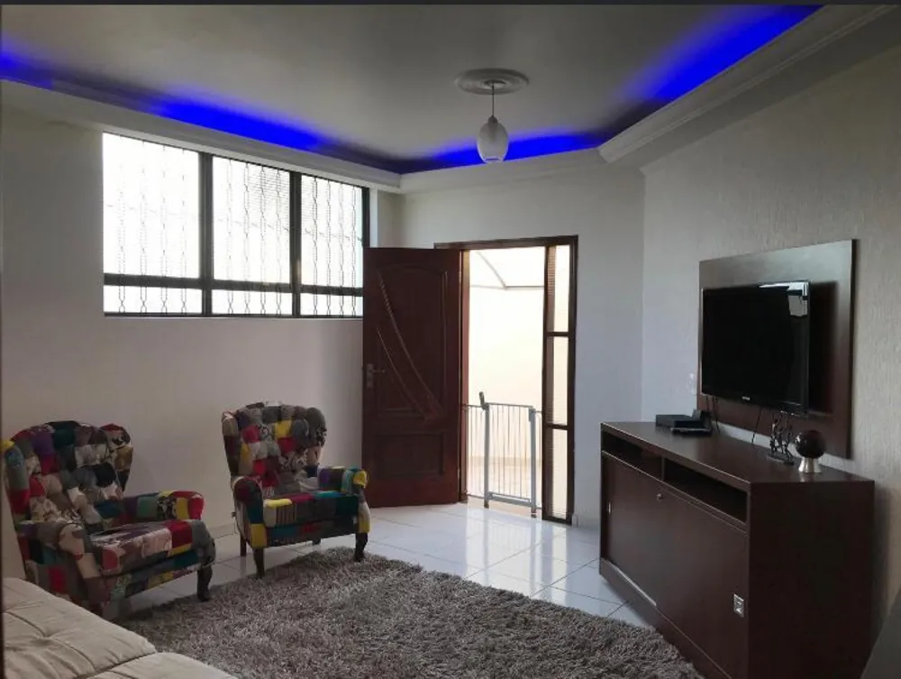 Sobrado, 3 quartos, 262 m² - Foto 3