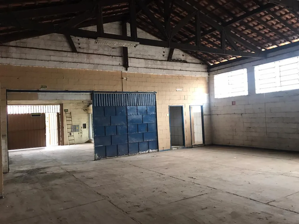 Loja-Salão, 200 m² - Foto 1