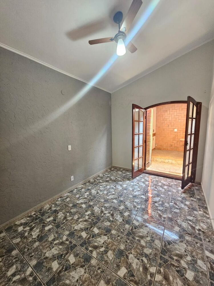 Casa para alugar com 3 quartos - Foto 2