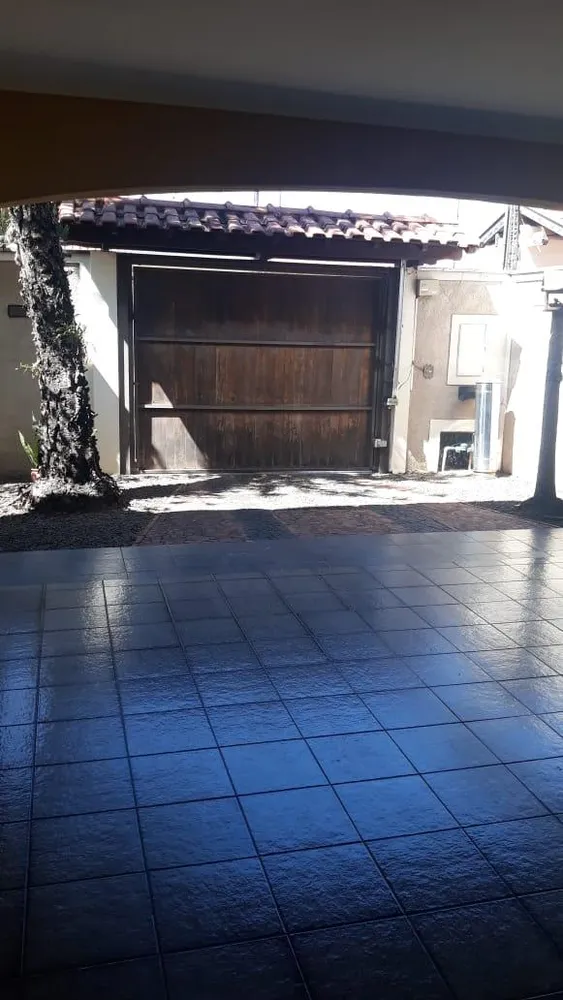 Casa, 3 quartos, 210 m² - Foto 1