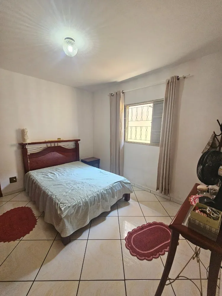 Casa, 3 quartos, 130 m² - Foto 2