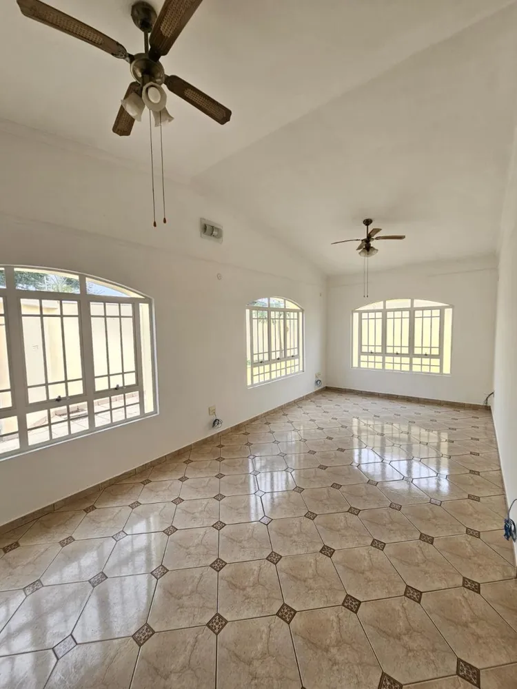 Casa, 3 quartos, 300 m² - Foto 1