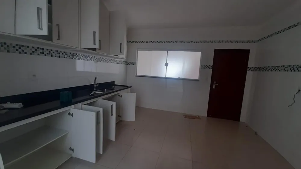 Casa, 3 quartos, 180 m² - Foto 1