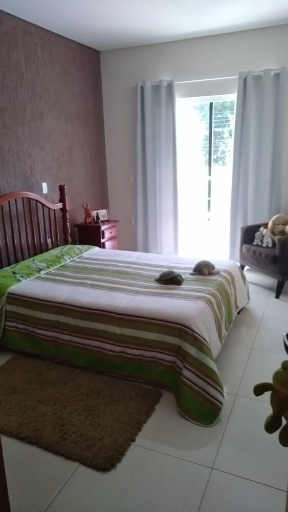 Sobrado à venda com 3 quartos, 180m² - Foto 1