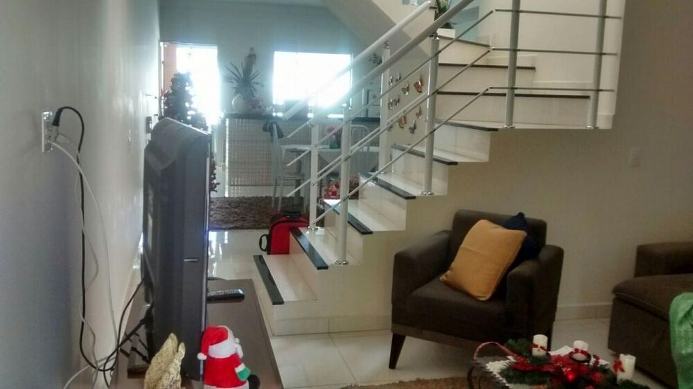 Sobrado à venda com 3 quartos, 180m² - Foto 2