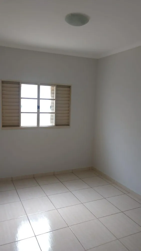 Casa, 3 quartos, 240 m² - Foto 2
