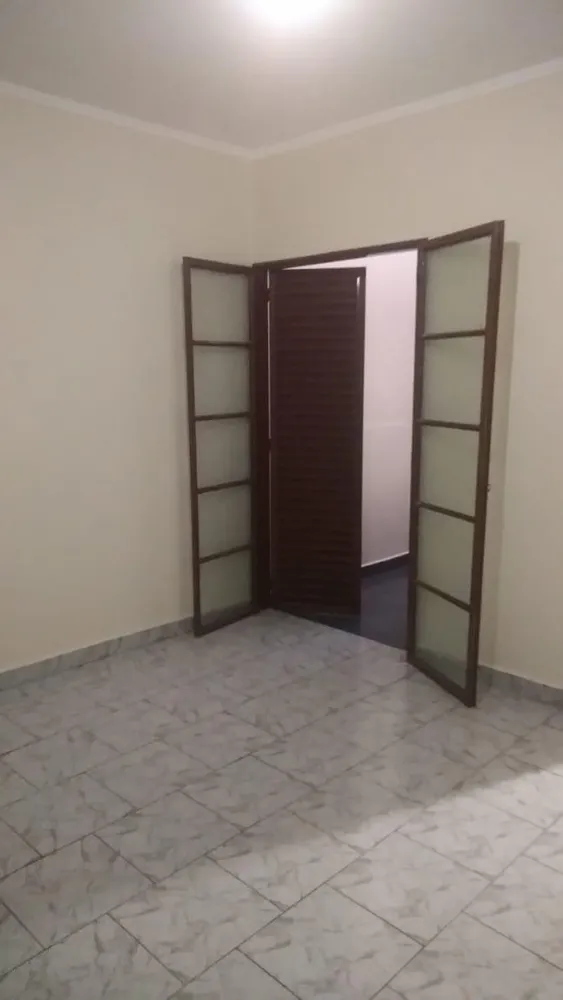 Casa, 3 quartos, 200 m² - Foto 2
