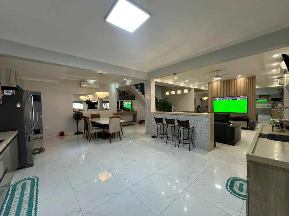Sobrado, 3 quartos, 290 m² - Foto 3